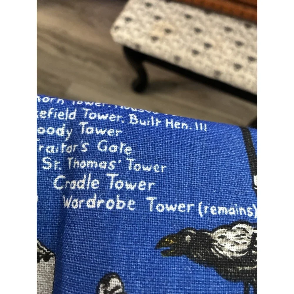 VINTAGE IRISH LINEN TEA TOWEL BY ULSCER “The Tower Of London” The River Thames
